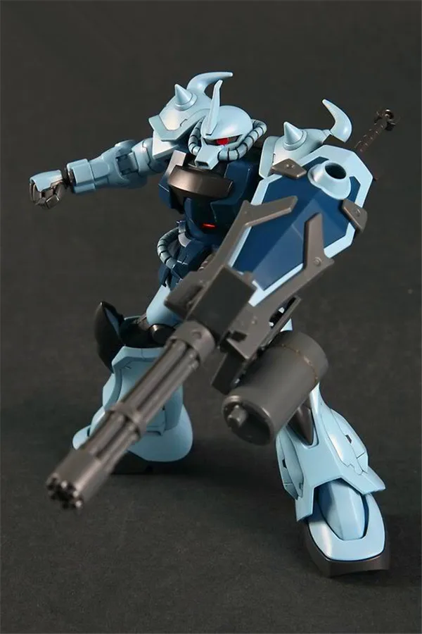 BANDAI Gundam HGUC 117 MS-07B-3 B3 GOUF CUSTOM Tiger Model Dziecięcy robot, Animowane Zabawki