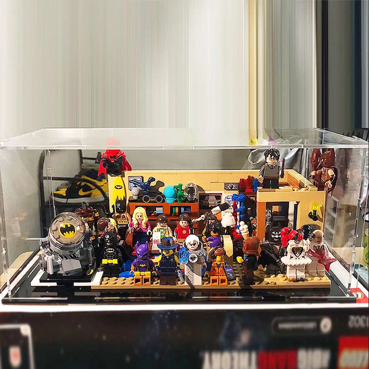 DIY Akrylowa Prezentacja Self-Install Clear Cube Display Box Przeciwpyłowa wizytówką LEGO 21302 The Big Bang Theory Toy Bricks