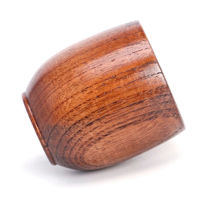 Niewielki, Tradycyjny Ręcznie Z Naturalnego Litego Drewna Winna Kubek Drewniany Kubek Do Herbaty