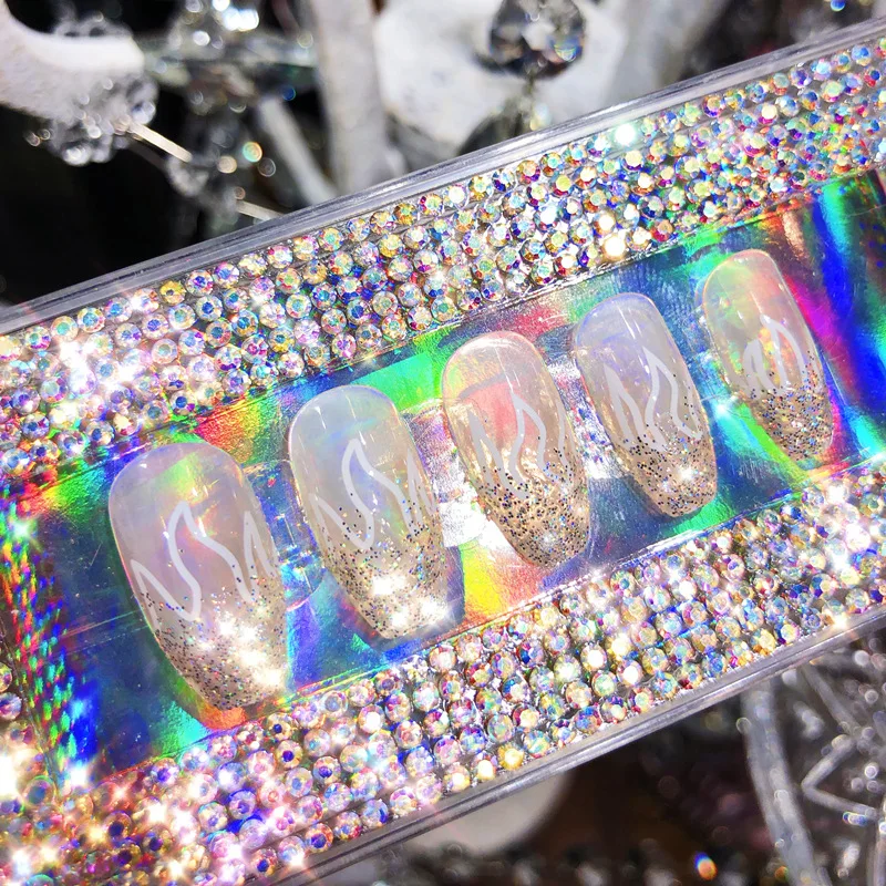 Laser Srebrny Brokat w Proszku Płomień Długie Baleriny Fałszywych Paznokcie Wielokrotnego użytku, ultra-Cienkie Modne Francuski Grób Sztuczne Paznokcie z klejem