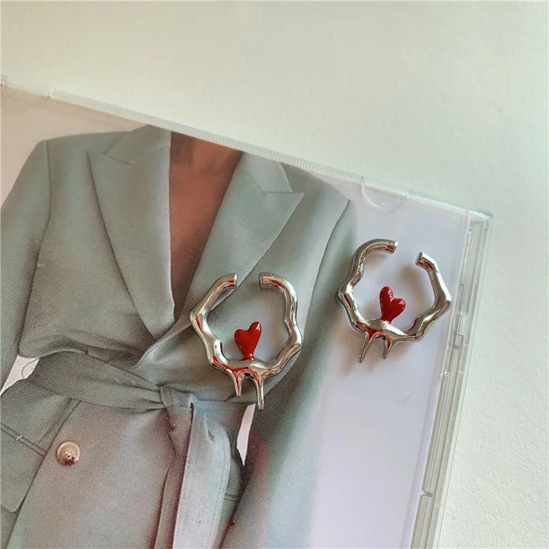 TIMEONLY Japan Style Emalal Love Heart No Ear Piercing Clip Earring Red Color Oil Charms, Kolczyki dla kobiet Damska Biżuteria
